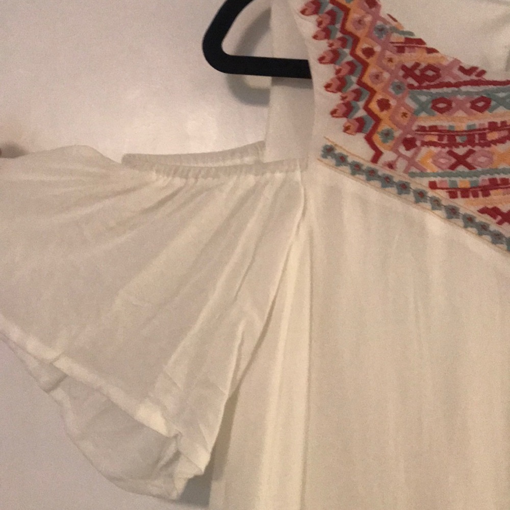 Lily Rose White Cut Out Shoulder Dress - Picture 5 of 6